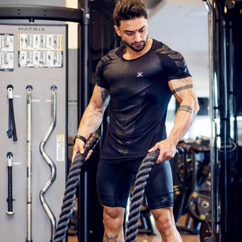 2018 Summer New mens gyms T shirt Fitness Bodybuilding Fashion Male Short cotton clothing Brand Tee Tops